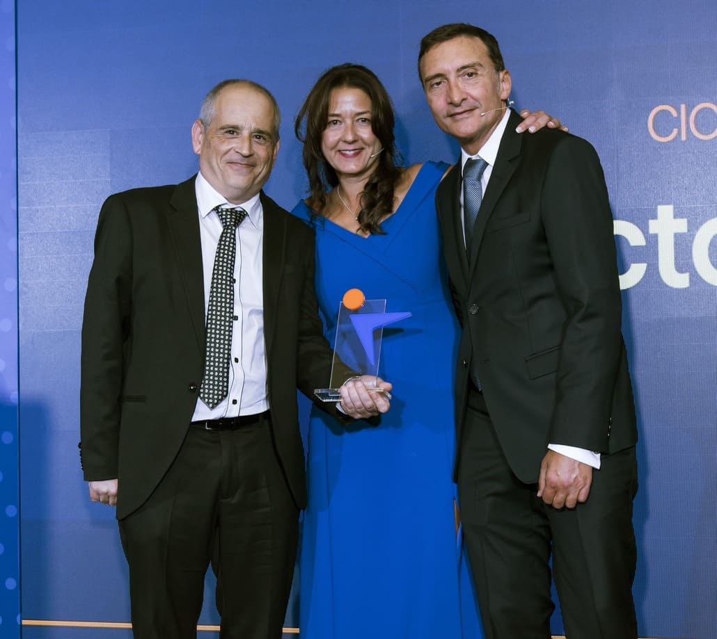 Premio de Softeng ‘25 años juntos’ a CNA Group